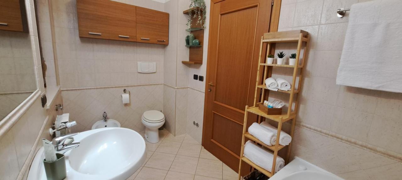 Regina Ciclarum Suite Фьюмичино Экстерьер фото